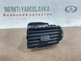Дефлектор воздуховода правый Infiniti M25 M37 Q70 M56 2012