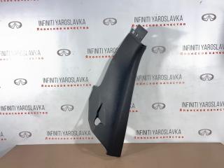 Запчасть накладка стойки задняя левая Volkswagen Touareg NF 2011
