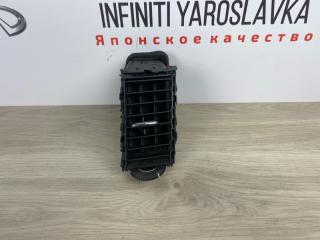 Дефлектор воздуховода правый Infiniti QX80 QX56 2013