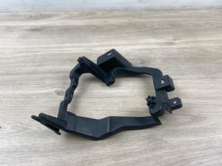 Запчасть кронштейн птф передний правый TOYOTA Land Cruiser 300 2021 VJA300 8148160160 контрактная Кронштейн птф передний правый TOYOTA Land Cruiser 300 2021 VJA300 8148160160 контрактная