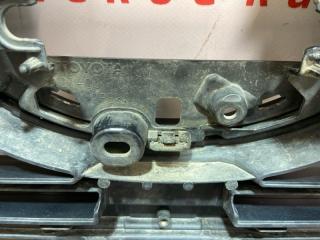 Решетка радиатора Land Cruiser 300 VJA300 Решетка радиатора Land Cruiser 300 VJA300