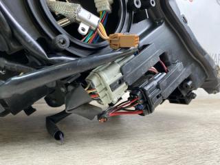 Фара ксенон передняя правая M35 M45 2007 Y50 VQ35DE