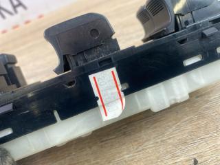 Кнопки стеклоподъёмника передние левые QX56 2012 Z62 VK56VD