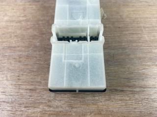 Кнопки стеклоподъёмника передние левые QX56 2012 Z62 VK56VD