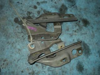 Петля капота NISSAN BLUEBIRD SYLPHY контрактная Петля капота NISSAN BLUEBIRD SYLPHY