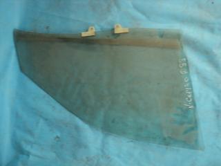 Стекло двери переднее левое NISSAN CEFIRO