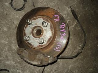 Суппорт передний правый MAZDA DEMIO