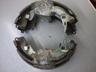 Тормозные колодки задние TOYOTA COROLLA