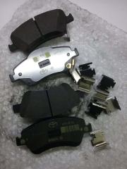 Тормозные колодки передние TOYOTA COROLLA