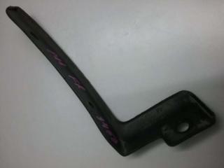 Брызговик передний правый NISSAN PRIMERA WHP11