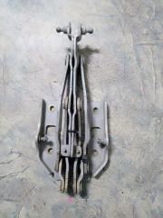 Крепление крышки багажника NISSAN TEANA контрактная Крепление крышки багажника NISSAN TEANA