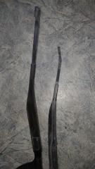 Поводок стеклоочистителя передний HARRIER MCU15