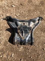 Фото запчасти кронштейн замка капота Suzuki Grand Vitara 2006-2015 контрактная запчасть Запчасть кронштейн замка капота Suzuki Grand Vitara 2006-2015