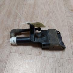 Форсунка омывателя фары левая Mazda 6 2007-2010