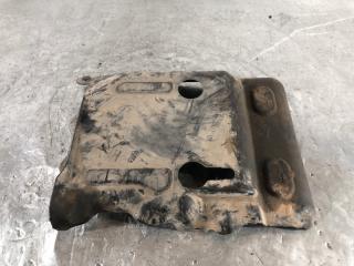 Запчасть защита топливного бака Porsche Cayenne 2003-2010