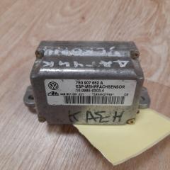 Запчасть датчик ускорения Porsche Cayenne 2003-2010