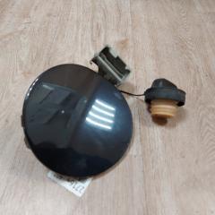 Фото запчасти лючок бензобака Suzuki Grand Vitara 2006-2015 контрактная запчасть Запчасть лючок бензобака Suzuki Grand Vitara 2006-2015