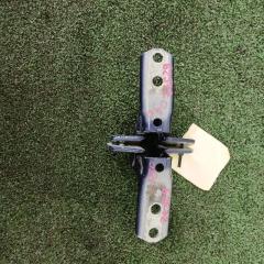 Запчасть петля двери передняя левая Citroen C-Crosser 2007-2012