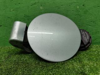 Фото запчасти лючок бензобака Kia VENGA 2010-2014 Б/У запчасть Запчасть лючок бензобака Kia VENGA 2010-2014