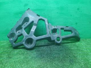 Фото запчасти кронштейн бампера задний правый Renault Megane Б/У запчасть Запчасть кронштейн бампера задний правый Renault Megane