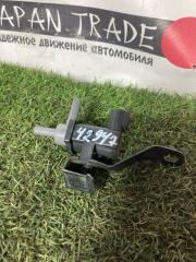 Запчасть вакуумный клапан TOYOTA COROLLA 2003