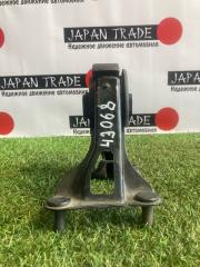 Запчасть подушка двигателя задняя TOYOTA PRIUS 2010