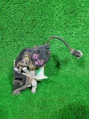 Замок боковой двери задний правый Toyota RAV4