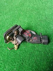 Замок боковой двери задний левый Toyota Hilux Surf / 4 Runner