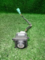 Запчасть камера переднего вида левая Toyota Harrier / Lexus RX300