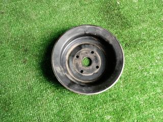 Шкив помпы Mitsubishi Pajero 2