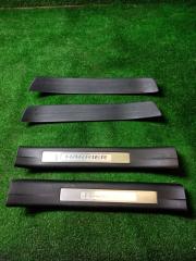 Запчасть накладка в салоне задняя Toyota Harrier / Lexus RX300