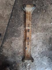Запчасть балка под кпп Mitsubishi Pajero 3