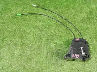 Замок боковой двери задний правый Toyota Prius