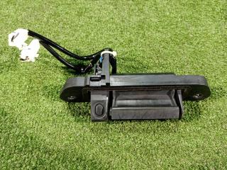 Запчасть кнопка открывания багажника Mitsubishi Outlander