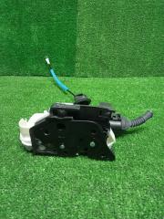 Замок боковой двери передний правый Audi A4 2009