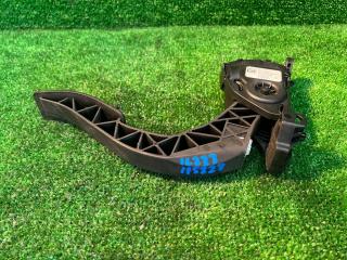 Запчасть педаль газа Audi A4 2010