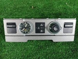 Запчасть часы Land Rover Range Rover 2002