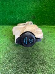 Запчасть бачок стеклоомывателя Cadillac Tahoe / Yukon / Escalade 2002