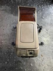 Запчасть подлокотник Cadillac Tahoe / Yukon / Escalade 2002