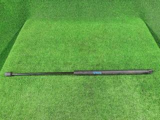 Запчасть амортизатор капота Porsche Cayenne 2004