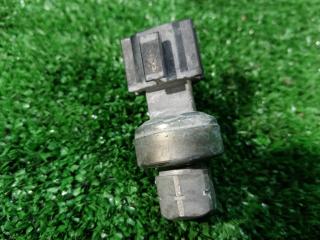 Запчасть датчик давления фреона кондиционера Mitsubishi Outlander 2006