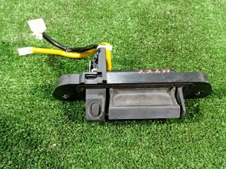 Запчасть кнопка открывания багажника Mitsubishi Outlander 2006