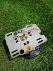 Фото запчасти мотор зеркала правый Toyota Corolla Spacio контрактная запчасть Запчасть мотор зеркала правый Toyota Corolla Spacio