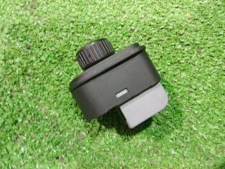 Блок управления зеркалами Golf 2008 5 BLF (1.6) Блок управления зеркалами Golf 2008 5 BLF (1.6)