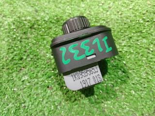Блок управления зеркалами Golf 2008 5 BLF (1.6) Блок управления зеркалами Golf 2008 5 BLF (1.6)