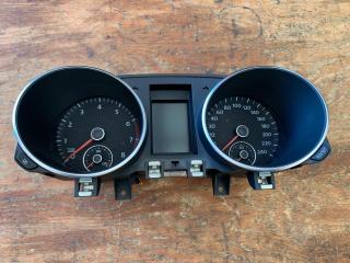 Запчасть панель приборов / щиток Volkswagen Golf 2012