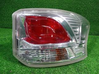 Фонарь правый Mitsubishi Outlander 2012