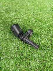 Датчик ABS передний правый Volkswagen Passat 2011