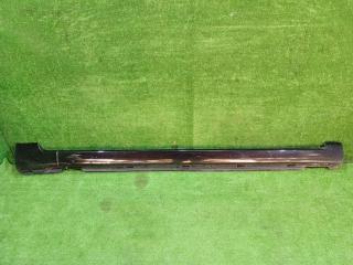 Накладка на порог наружная правая Volkswagen Passat 2011