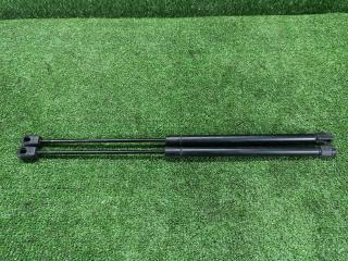 Запчасть амортизатор стекла двери багажника (комплект) Cadillac Tahoe / Yukon / Escalade 2002